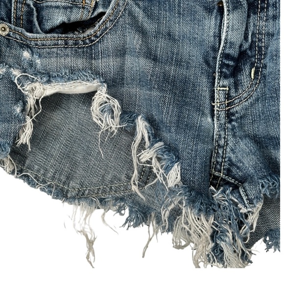 American Eagle‎ Destroyed Cut-Off Jean Shorts - Picture 2 of 6